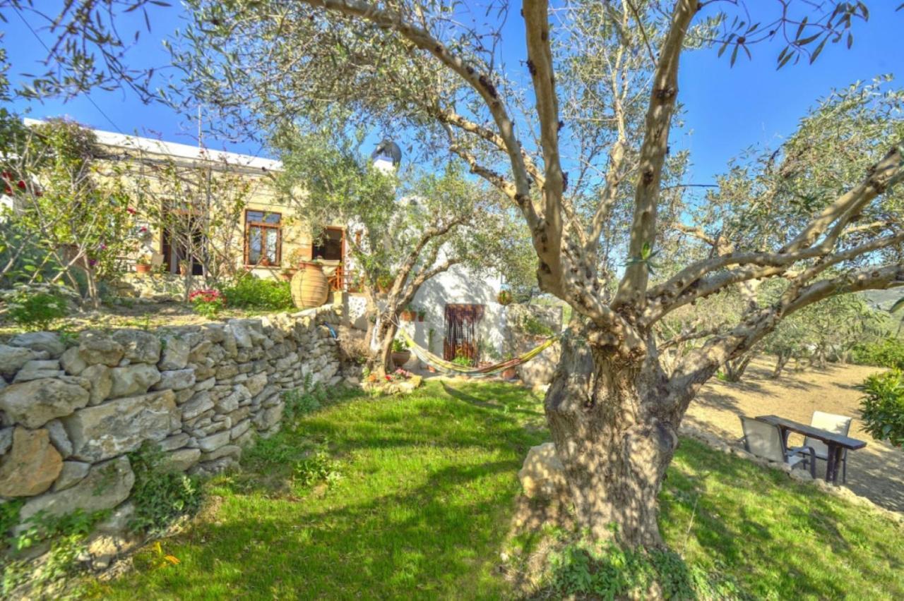 Picturesque Traditional Stone House Plátanos Exterior foto